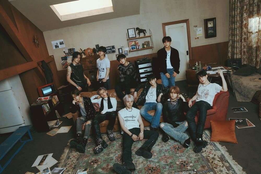 YG Entertainment анонсировала планы по дебюту новых бой-бэнда и гёрл-группы