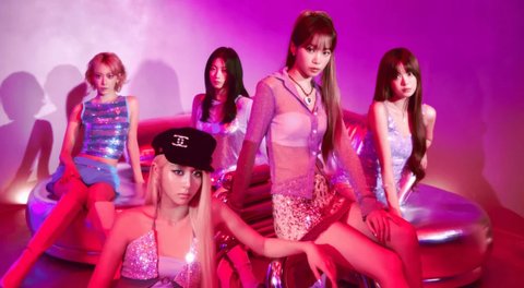 LE SSERAFIM возглавили ежедневный чарт синглов Oricon с альбомом «Made My Night»