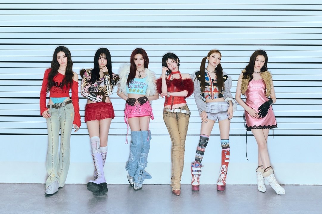 YG Entertainment анонсировала планы по дебюту новых бой-бэнда и гёрл-группы