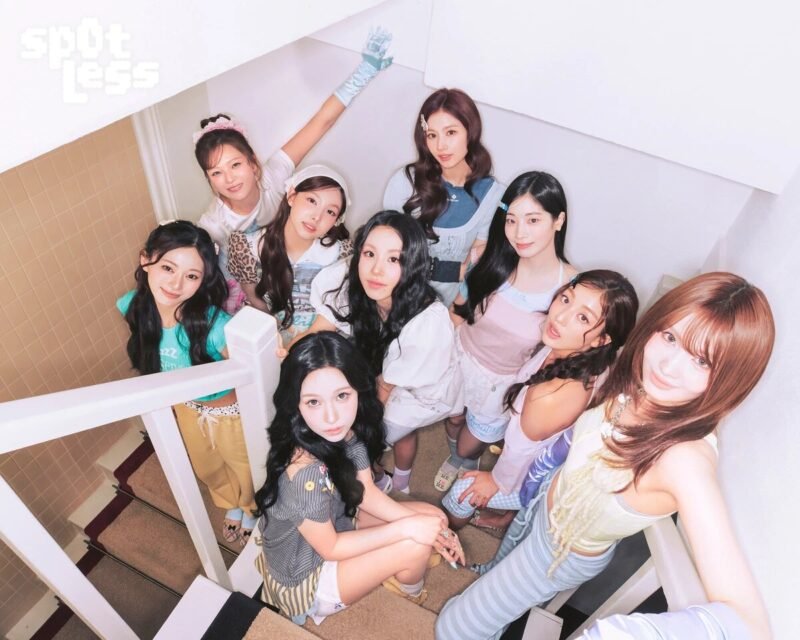 Слухи о коллаборации TWICE с певцом, обвиненным в домогательствах к женщинам, вызвали бурю негодования
