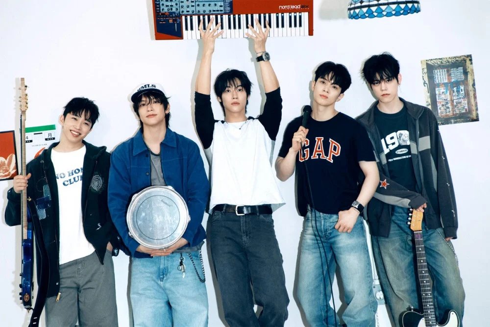 N.Flying столкнулись с проникновением на сцену во время выступления на университетском фестивале; Ю Хве Сын заслужил похвалу за хладнокровие